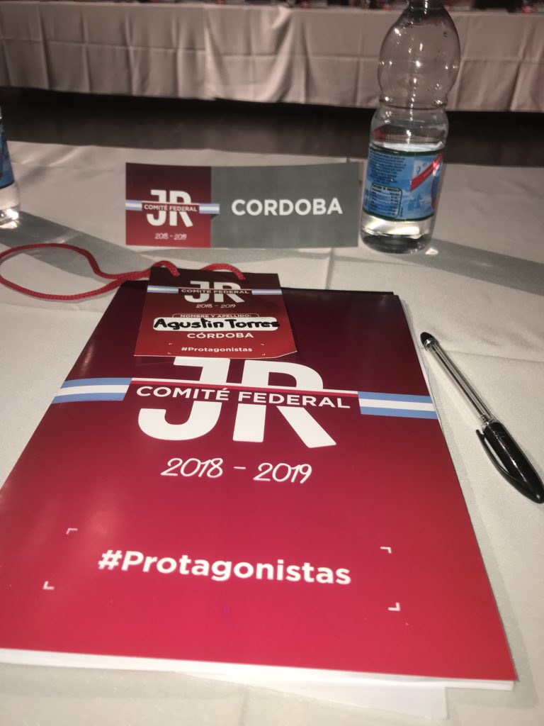 elgringotorres's tweet photo. 🇵🇱 #ComiteFederalJr #Catamarca 🇵🇱
👉 24 provincias, 24 presidentes debatiendo sobre la 🇦🇷 que queremos
💪Somos los protagonistas del presente y juntos vamos a transformar la realidad💪 https://t.co/iSlmCyklXS