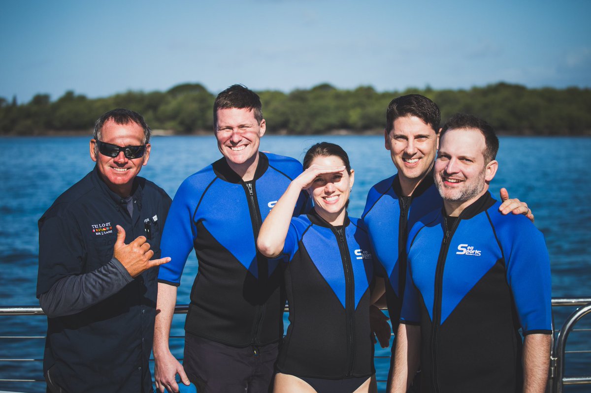 RyanSPierson's tweet photo. Two thumbs UP to @SailTrilogy for a great excursion - special thanks to Capt Kevin, Capt Michael, Capt Carrie, Tayler, Gabriel, and David the photographer. What a trip! #MikeTai https://t.co/LyhMnNmova