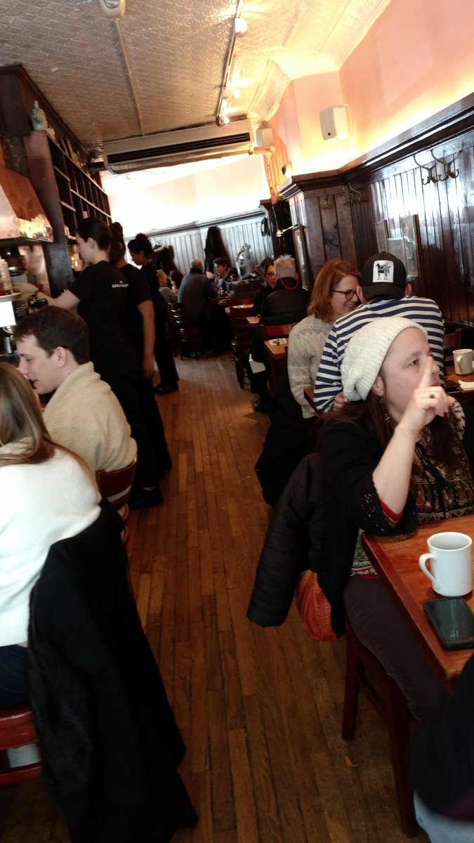 JoGraePage's tweet photo. One more brunch at Elephant and Castle. Good yummies and good memories at this place. https://t.co/RfF93srGYI