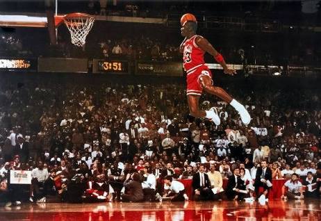 mr_Tek_Lob's tweet photo. #TarihteBugün #dogdu
#MichaelJordan: Kariyerim boyunca 9000’den fazla başarısız atış yaptım, 300’den fazla oyun kaybettim, 26 kez oyun kazandiracak atişi ıskaladım.. Çabaladıkça başarısız oldum, başarısız oldukça çabaladım. Başarımın sırrı işte budur. #dedi https://t.co/eZ2kxa90iy