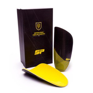 futbolemotioncs's tweet photo. Espinillera SP de fibra de carbono.CARCASA. 100% fibra de carbono.INTERIOR  goma EVA.SISTEMA DE AJUSTE tratamiento antideslizante. https://t.co/WvureNk6HN