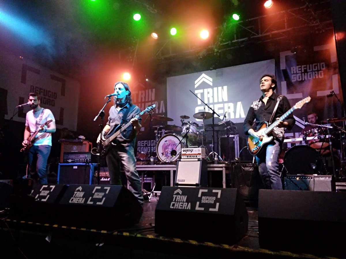 PasoBanda's tweet photo. Dentro de muy poco volvemos con más #rock en #malaga. El 10 de Marzo en el @ARTSENAL_Malaga https://t.co/Lf142YBXnD