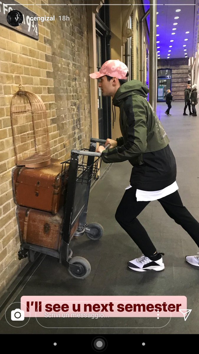 cengizalsource's tweet photo. Cengiz è partito per Hogwarts ahaha https://t.co/KbiaEfkGsL