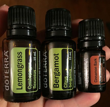 EHChoices's tweet image. It was a busy week...  Time for a reboot!  This exhaustion blend is great!!!!

#essentialoils #todaysblend
