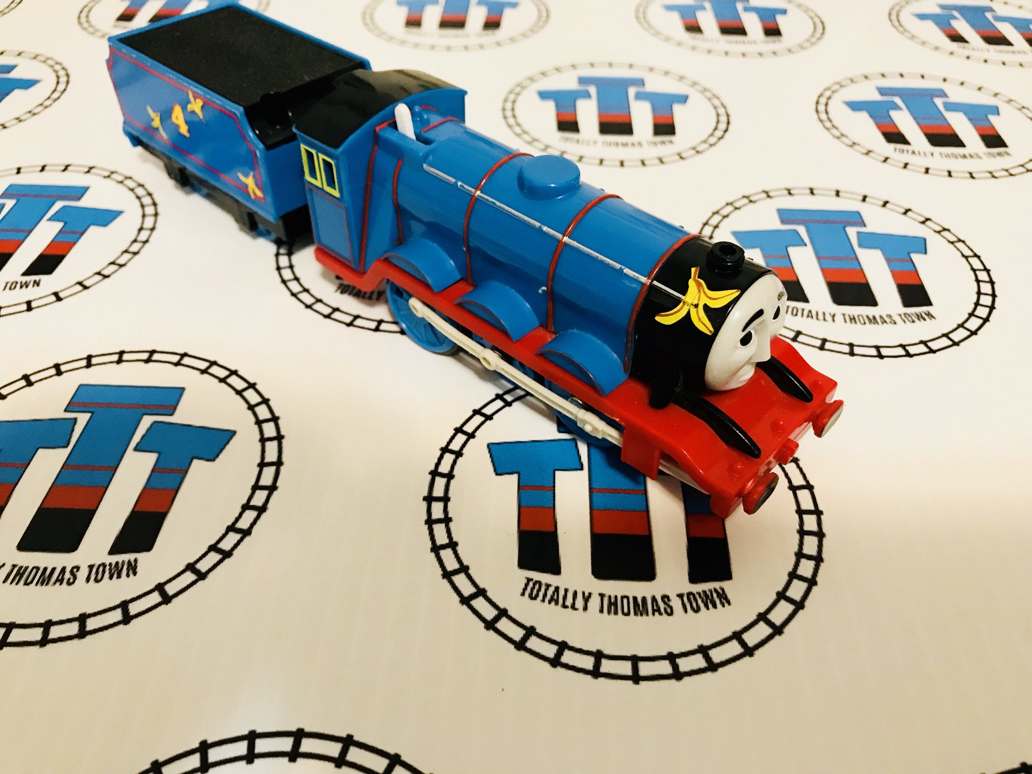 totally thomas town trackmaster