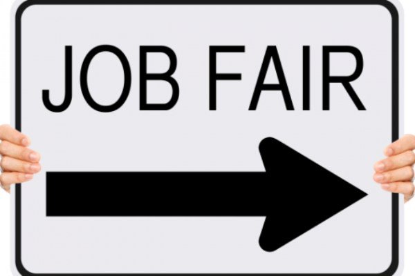 mkejoblines's tweet photo. 🚨 JOB FAIR ALERT 🚨 

Head on over to see our friends at Tekra on Feb. 23 from 10am-3pm via #JobLines route 6 to learn about a number of exciting career openings! Get the details: https://t.co/UGMsGBVDS4 https://t.co/JNymD7rNMm