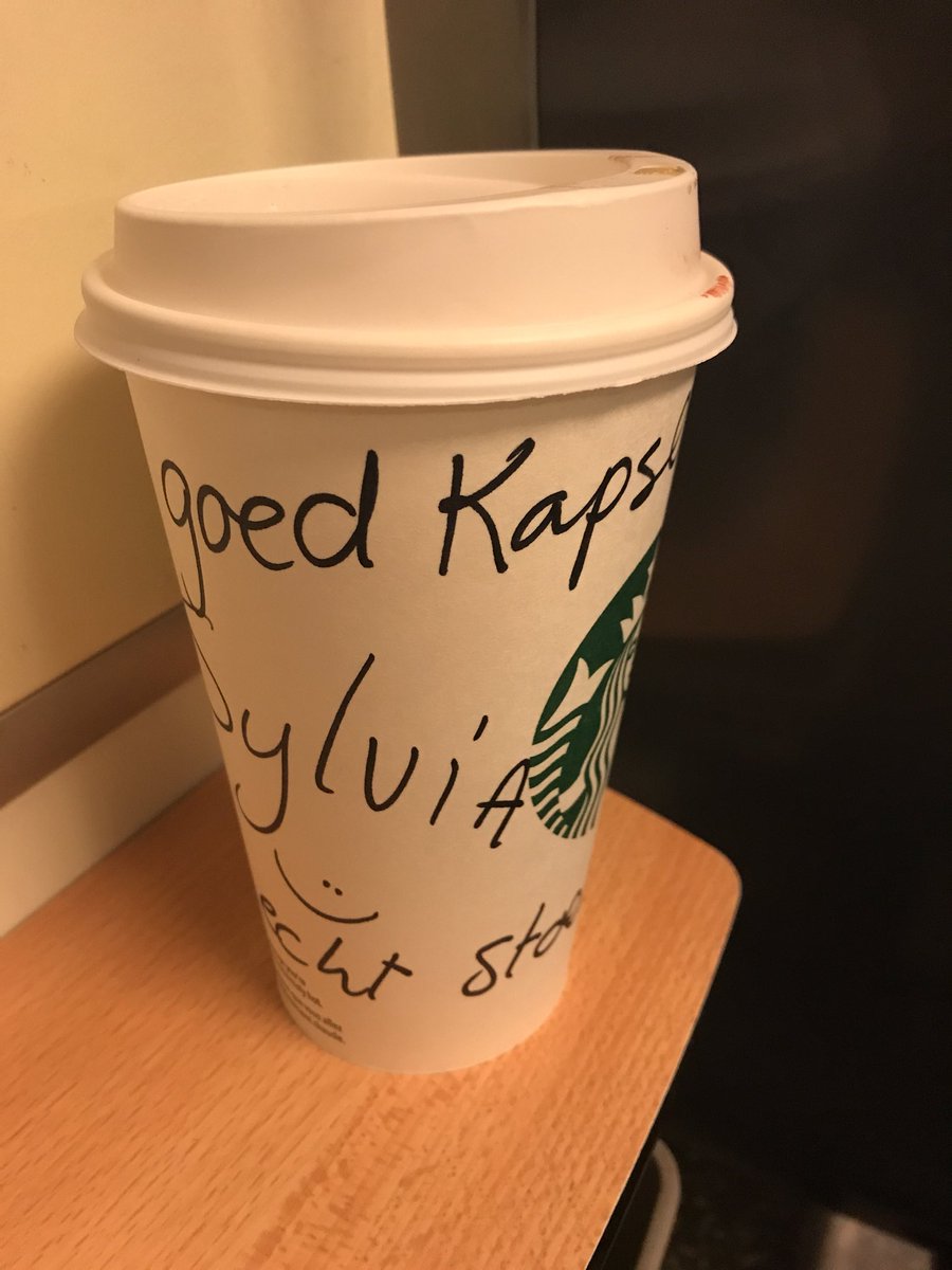 Dankjewel leuke dame van #starbucksHaarlem . 😃 Wat een leuk begin van mijn weekend. 👍🏼☕️