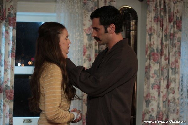 ghadayy1's tweet photo. والله يجننون😢😢
#Veda #Fahriyeevcen #BurakYamanturk https://t.co/cv34hIl8Hp