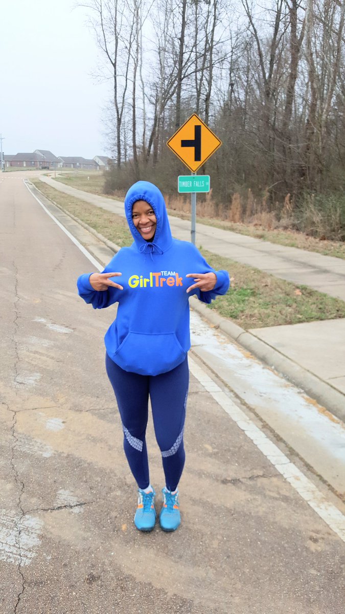 Olliegall's tweet photo. #SuperheroSaturday @GirlTrek #4Dark30 #OffSeaaon #Walk #Inspire #FindJoy. 2018 #GirlTrek #NewSeaaonComingSoon https://t.co/FABygnDn8H