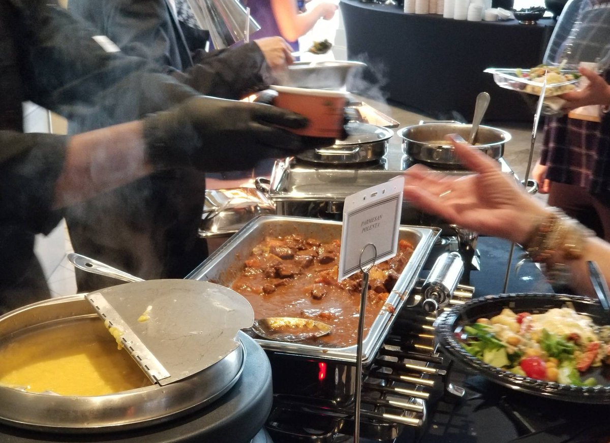 AtlantaShoeMrkt's tweet photo. Lunchtime!!! #TASM2018 #Shoes #ShoeLovers https://t.co/sr2kcEPBCf