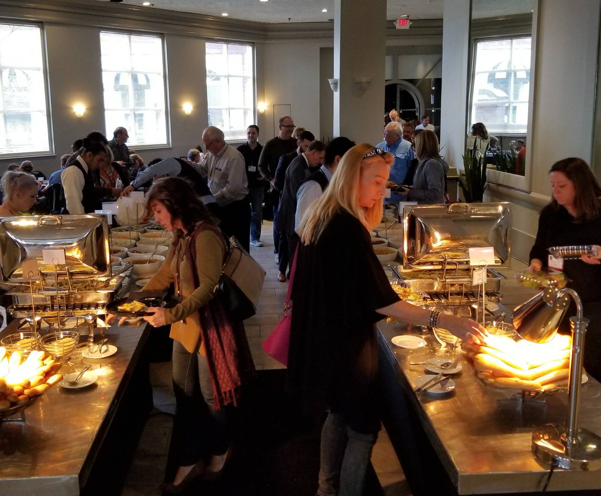 AtlantaShoeMrkt's tweet photo. Lunchtime!!! #TASM2018 #Shoes #ShoeLovers https://t.co/sr2kcEPBCf