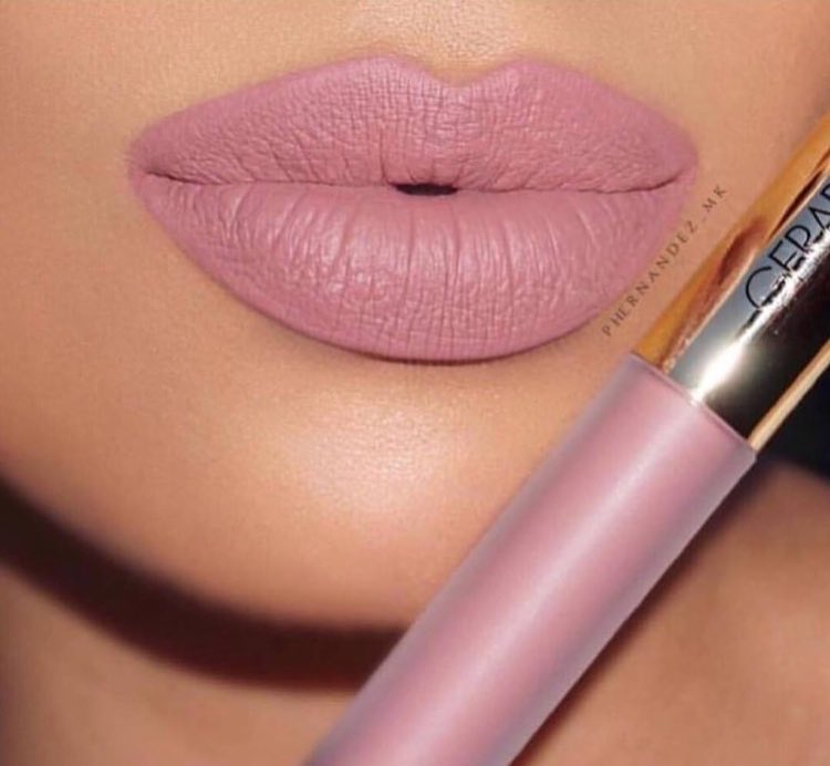 Schouderophalend Reproduceren Verwacht het Gerard Cosmetics™ on Twitter: "Skinny Dip liquid lipstick on  @priscilla_fhern 💘 Our go-to weekend shade! Would you wear this color?  💧💧 The formula is very light weight + long-lasting. #gerardcosmetics  #hydramatte #liquidlipstick #