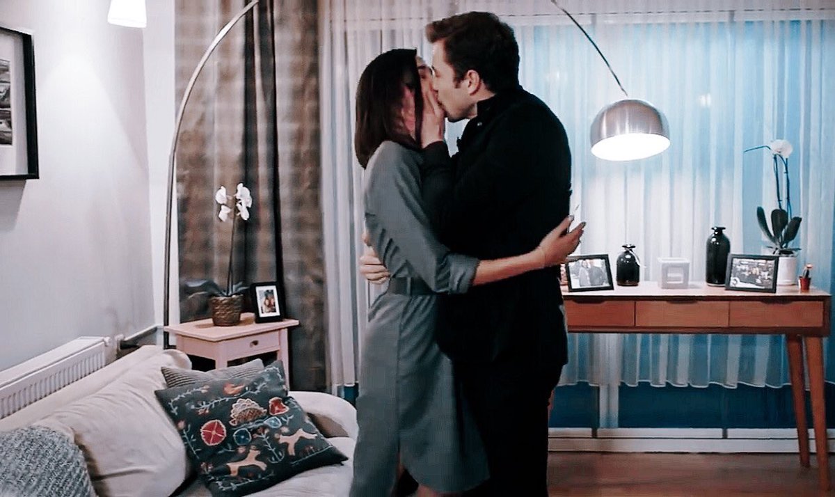 atescarpmasi's tweet photo. her izlediğimde düşüyorum çünkü neden düşmiyim

AybükePusat TolgaSarıtaş #söz
       BakışlardaGizli YavBah https://t.co/Rusbfb3Mzf