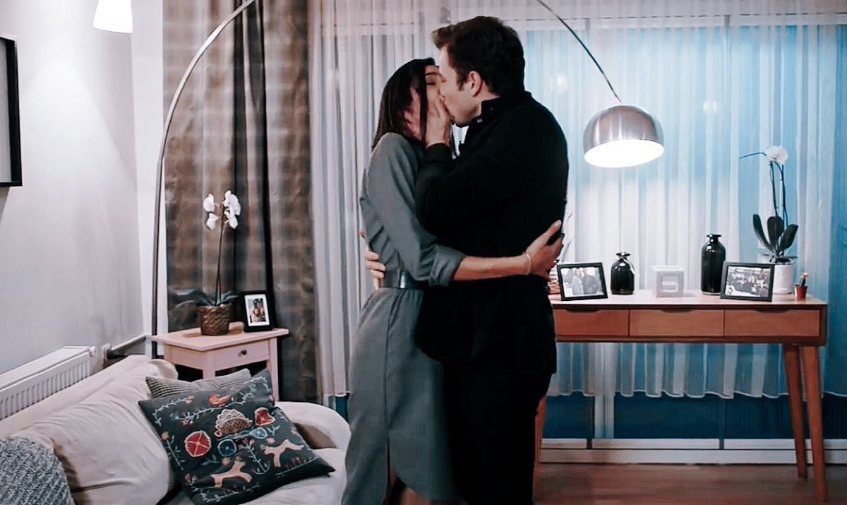 atescarpmasi's tweet photo. her izlediğimde düşüyorum çünkü neden düşmiyim

AybükePusat TolgaSarıtaş #söz
       BakışlardaGizli YavBah https://t.co/Rusbfb3Mzf