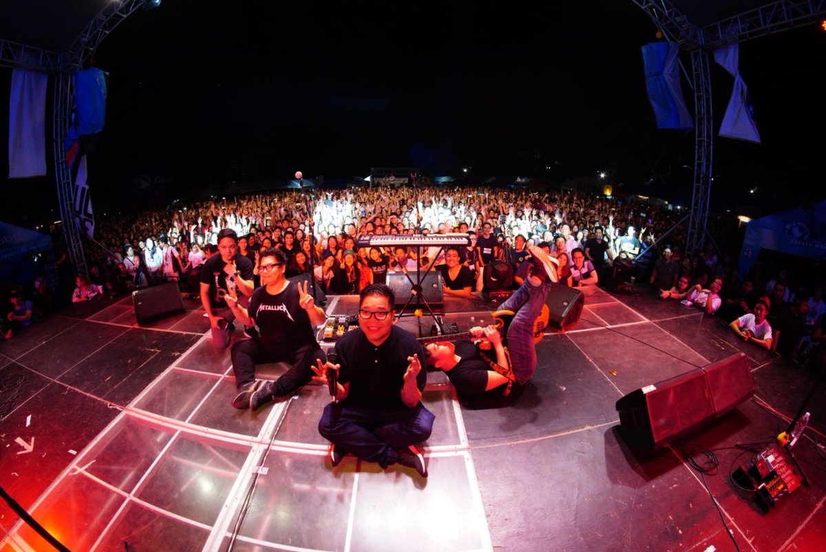 theitchyworms's tweet photo. Thank you UPLB! Kayo ang SOLID!
#itchywormsLive
#itchyworms
#Arangkada2018 
#UPLBFebFair https://t.co/Le9mxwOF6n