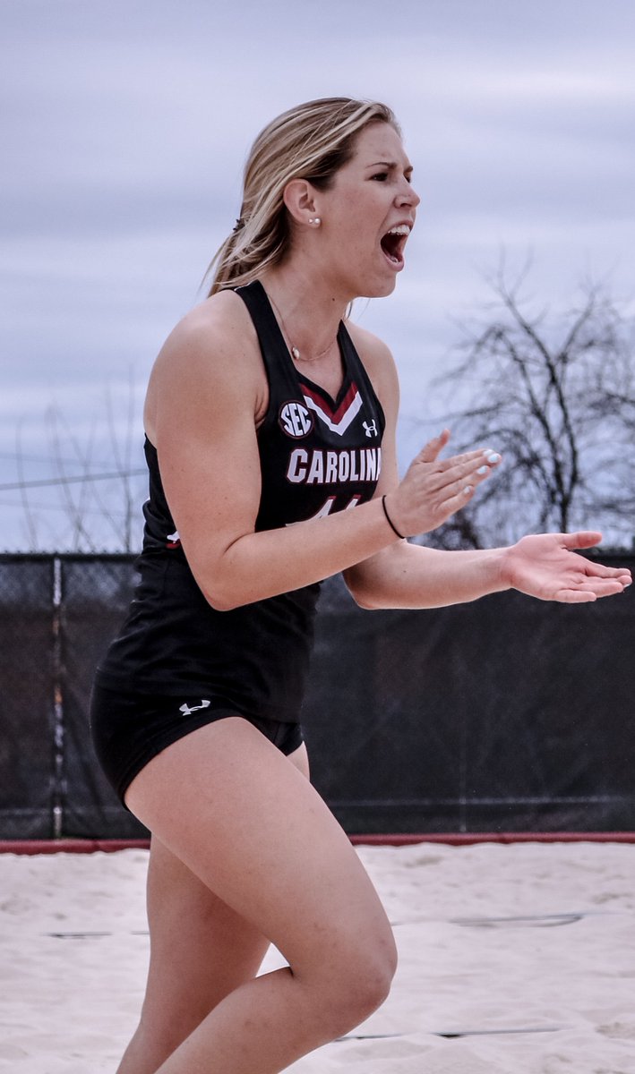 GamecockBeachVB's tweet photo. Plenty of great competition this morning in our Garnet v. Black scrimmage! The Black team won a close 3-2 match, clinched by Franky and Hannah. Check out some shots from the day's action! #Gamecocks are in action just six days from now, heading down to the Stetson Spring Fling! https://t.co/3eH2ICY5Ei