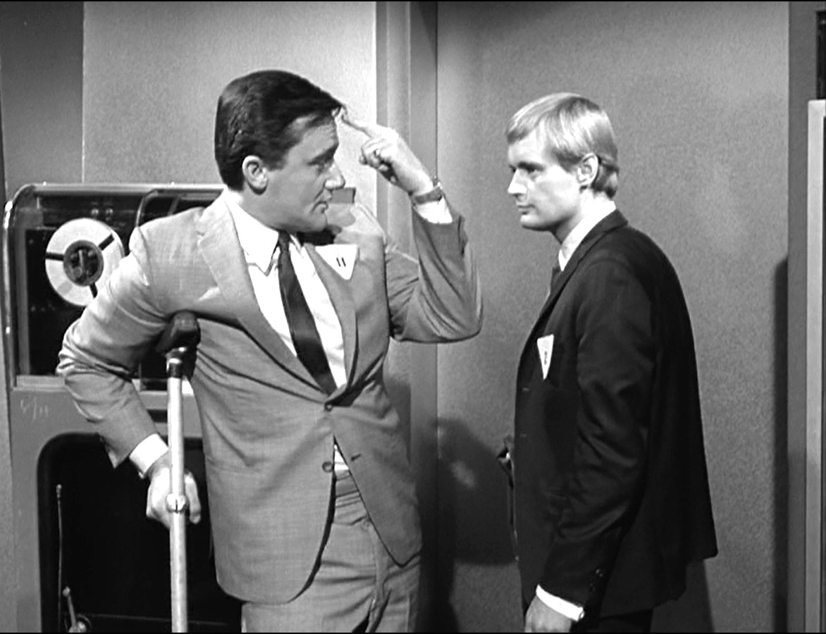 Man From UNCLE episode # 20 - Napoleon Solo is out of action.
Read more in manfuncle2014.blogspot.com.br/2018/02/man-fr…
#ManFromUNCLE The Man From UNCLE TV Show O Agente da U.N.C.L.E.