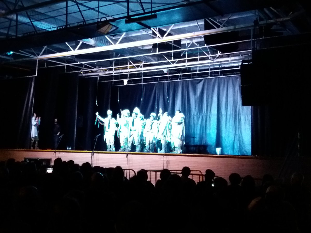 Disfrutando de <a href="/Dakipakasa/">Murga Dakipakasa</a> en #SanVicenteDeAlcántara