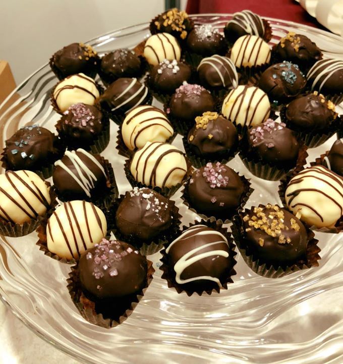 Un saluto cioccolatoso! Ci vediamo domani per l’ultimo giorno del Salon di Chocolat! #salonmi2018 #chocolovers #chocomood