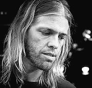 Happy birthday to one of the most amazing and talented drummers, taylor hawkins  