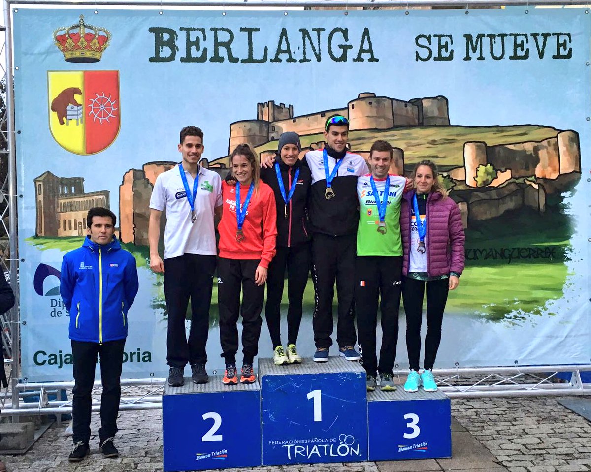 Brais Canosa y Sara Loher han sido los vencedores del clasificatorio de #Berlanga ¡Felicidades! #SomosTriatlon