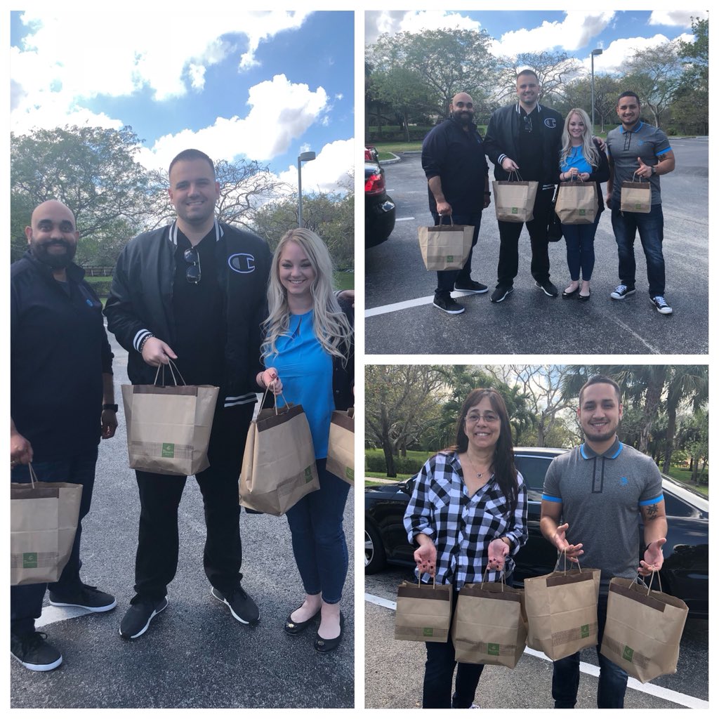 Kristin Angona (@kristinangona) on Twitter photo Team <a href="/Coralspringteam/">Coral Springs Squad</a> <a href="/TeamSunnyMoney/">Sunrise Store</a> @Turtle_XNG_Team bringing bagels to the community on #RandomActsOfKindnessDay #OneFLA Team <a href="/Coralspringteam/">Coral Springs Squad</a> <a href="/TeamSunnyMoney/">Sunrise Store</a> @Turtle_XNG_Team bringing bagels to the community on #RandomActsOfKindnessDay #OneFLA