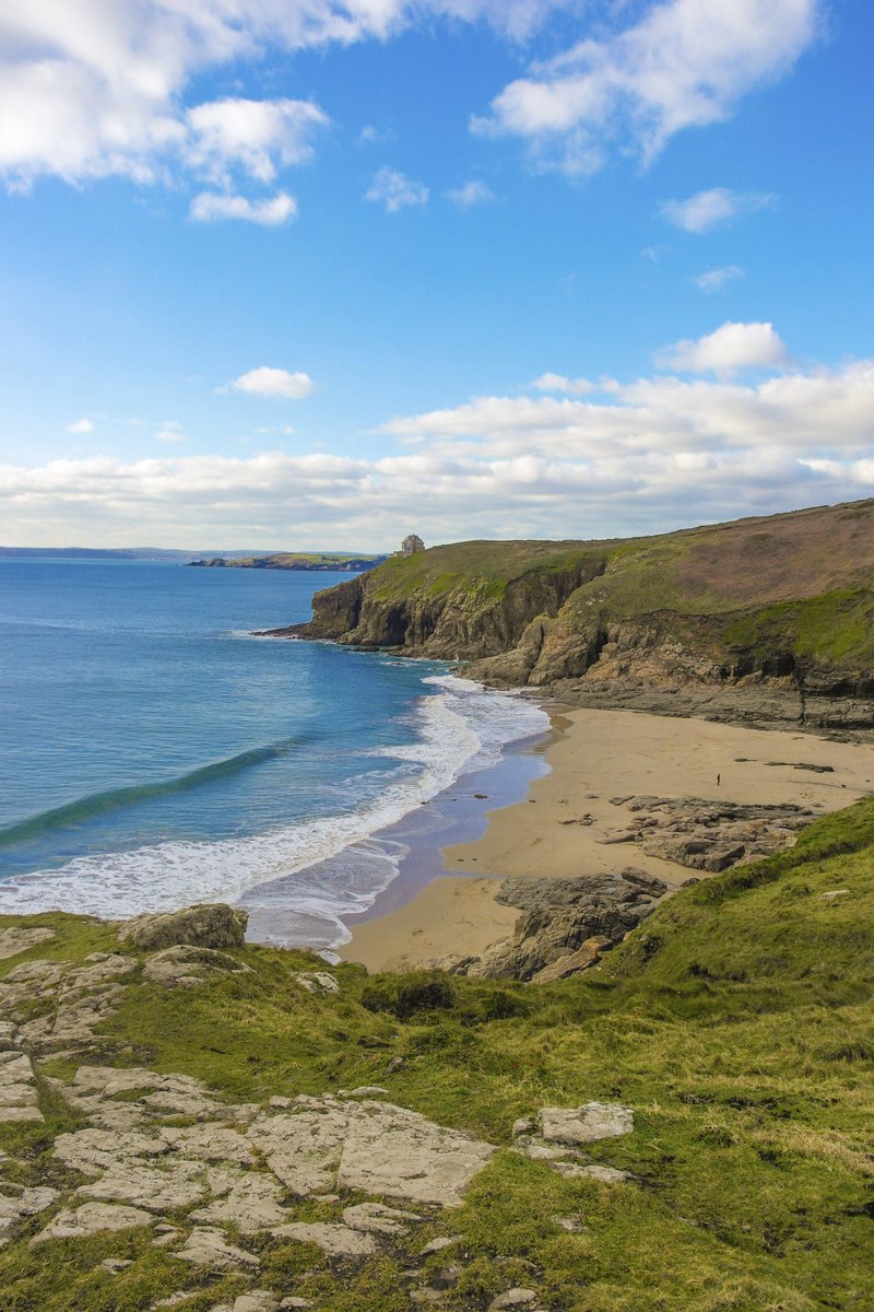 Penryn_holidays's tweet photo. @ILoveCornwallUK Rinsey circular walk - Engine houses, rugged coastline & a fabulous beach what more could you want? #SportReliefSteps #LoveCornwall @sportrelief: 17th-23rd March. https://t.co/oUMGWNKzbv