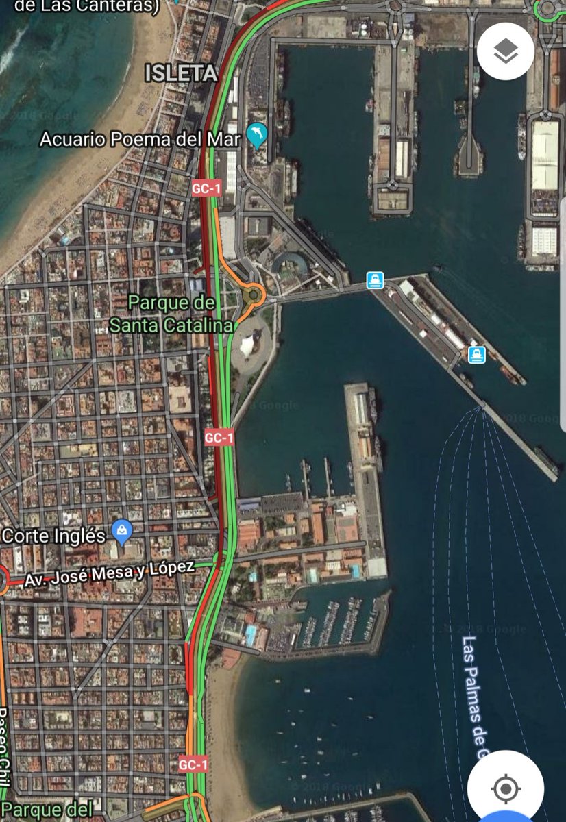 .<a href="/PoliciaLPA/">Policía Local LPA</a> 50 min para 3 kms porque han cerrado un carril de av. Maritima por el que NO pasa cabalgata. 🤔 ¿era necesario?