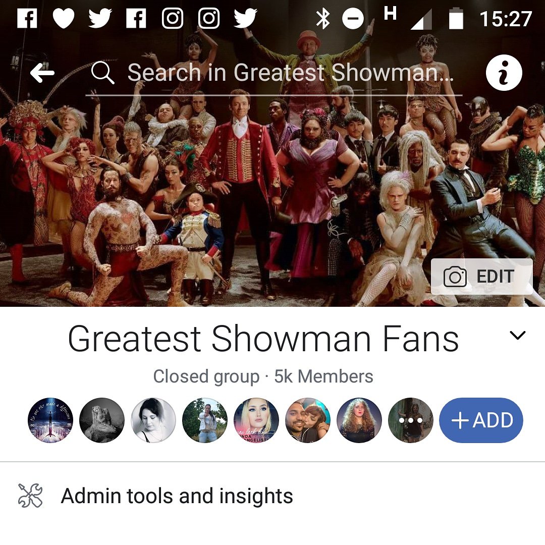 FansShowman's tweet photo. So we did it! We hit the big 5K on Facebook. I'd like to thank everyone but especially @RealHughJackman @ZacEfron @Zendaya @kealasettle for bringing this crazy community together. You are loved. #TheGreatestShowman @GreatestShowman https://t.co/vqyt1OSUHN