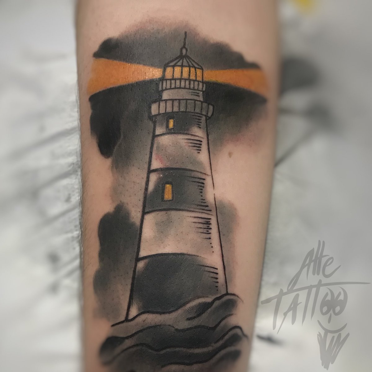 Qual è il #faro della vostra #vita ? 🚢 #tattoo #tatuaggio #alletattoo #photographie #model #nofilter #miamore #lugaresimperdibles #watercolor #aquarelle #painting #lovesea #seascape #acuarela #instaart #sky #watercolorgallery #watercolorpainting #art #artwork #artmalaga