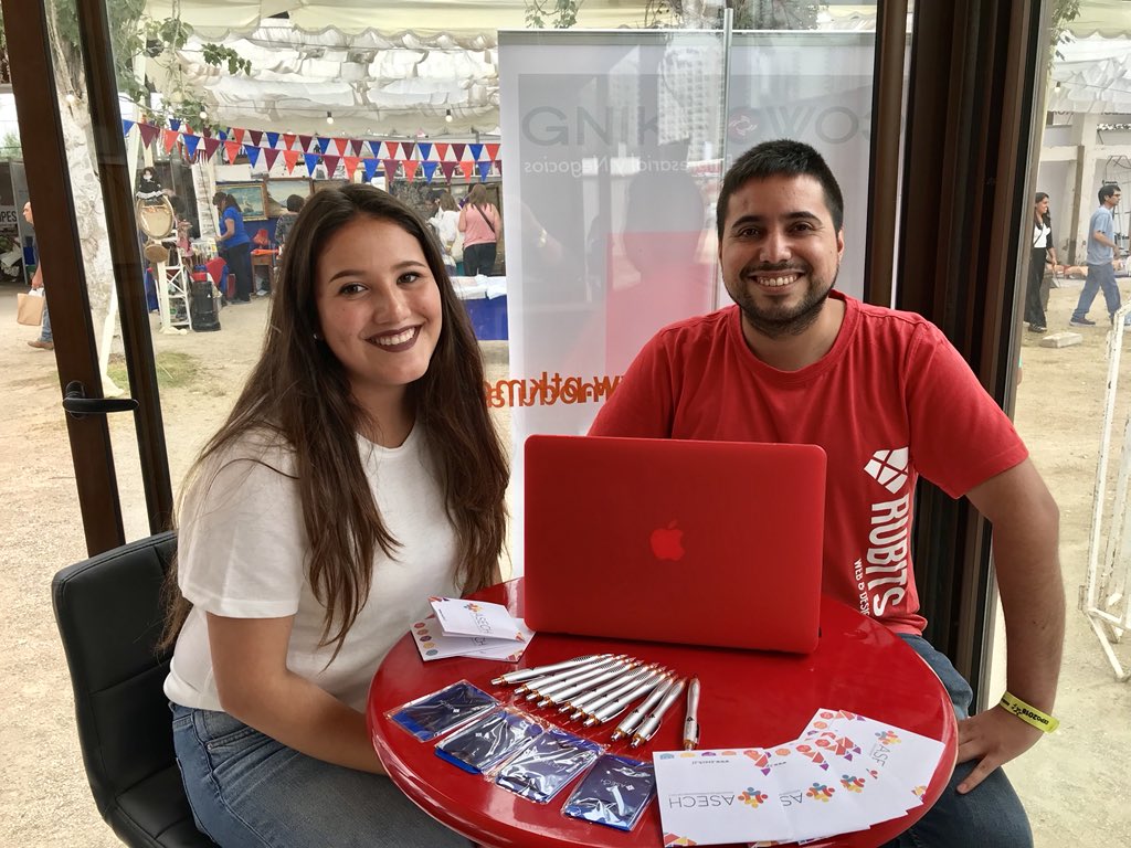 rubits_cl's tweet photo. Ya instalados en @AsechCoquimbo! Vengan a visitarnos, estaremos asesorando a más emprendedores de la #RegiónEstrella! #ExpoCoquimbo2018💡🚀 @rubits_cl 

#diseñoweb #branding #marketingdigital https://t.co/YdZ0JwpvSE