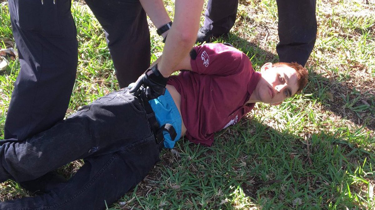 Florida investigated after school shooting suspect cut himself bit.ly/2oa4Ai7 https://t.co/Q0L54orzSY