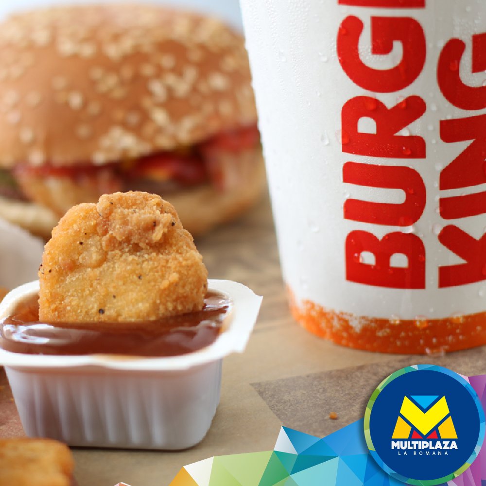 Disfruta de unos deliciosos bollitos de <a href="/P_Victorina/">Pollos Victorina</a>. #MultiplazaLaRomana #CentroComercial #FoodCourt