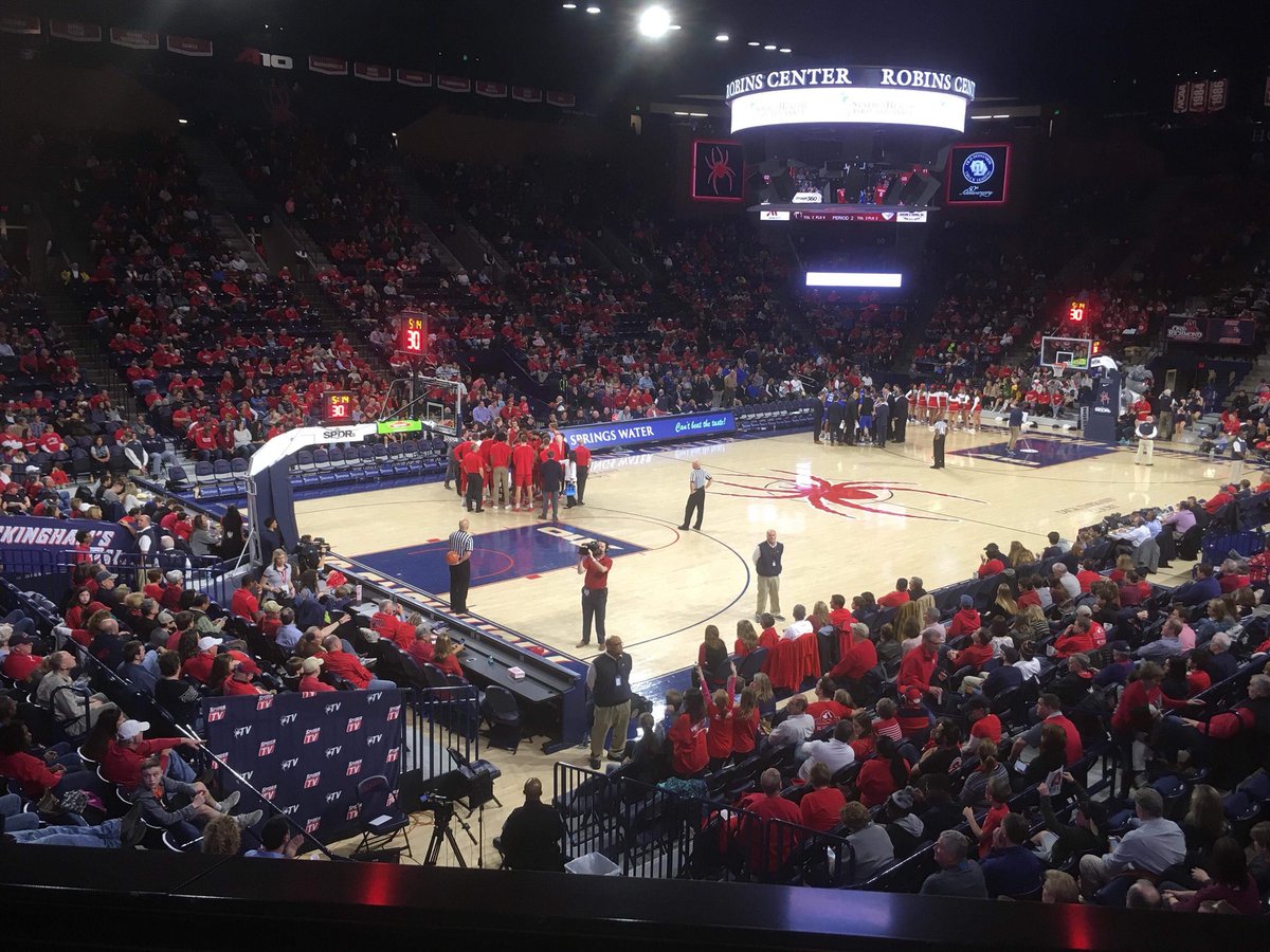 Do you support the spiders? 
We do! 
UREMS is at every basketball game to cheer on the spiders and take care of the spectators!