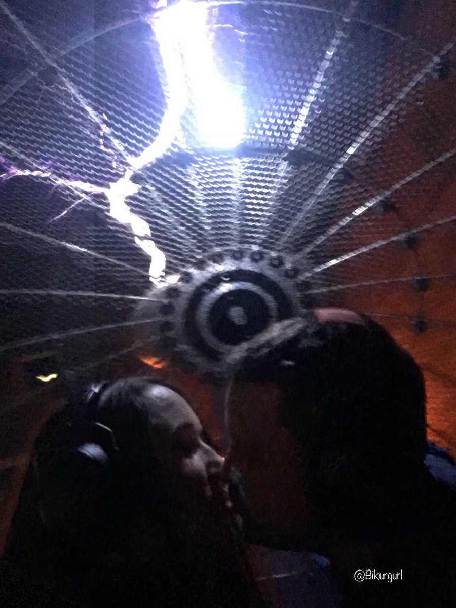 bikurgurl's tweet photo. We’re electric ⚡️We survived the Cage of Doom!
••••••
#electric #roadtrip #familytravel #bikurgurl #sparkmuseum #itselectric #tesla #nikolatesla #teslacoil #cageofdoom #kiss #wekiss #travel #travelphoto #travelblogger #travelselfie #myman https://t.co/amBwenpYIi