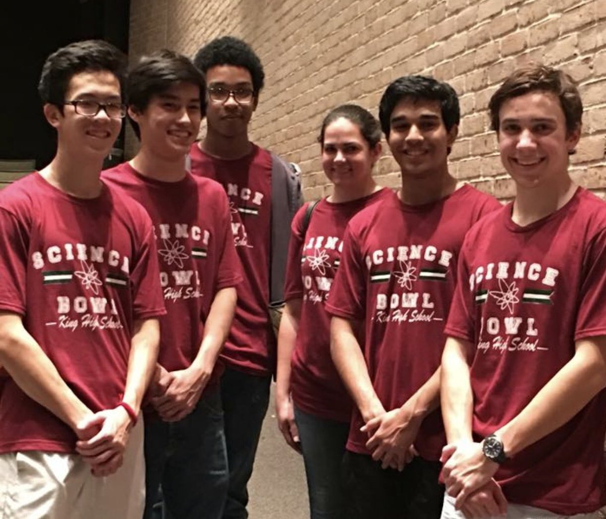 mustang4025's tweet image. ScienceBowl Regional Champs!  #TheKINGdomIsGlowing #DCBound RKHSKingTeam