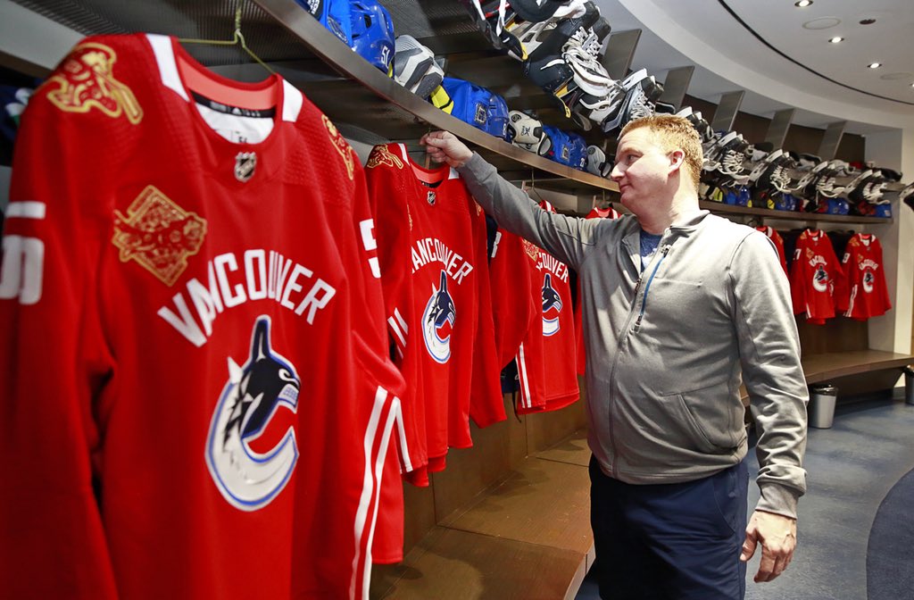 Those patches and that crest! #Canucks unveil special jerseys for Lunar New  Year game this Saturday. 😍🐀 Comment with your wish for this…