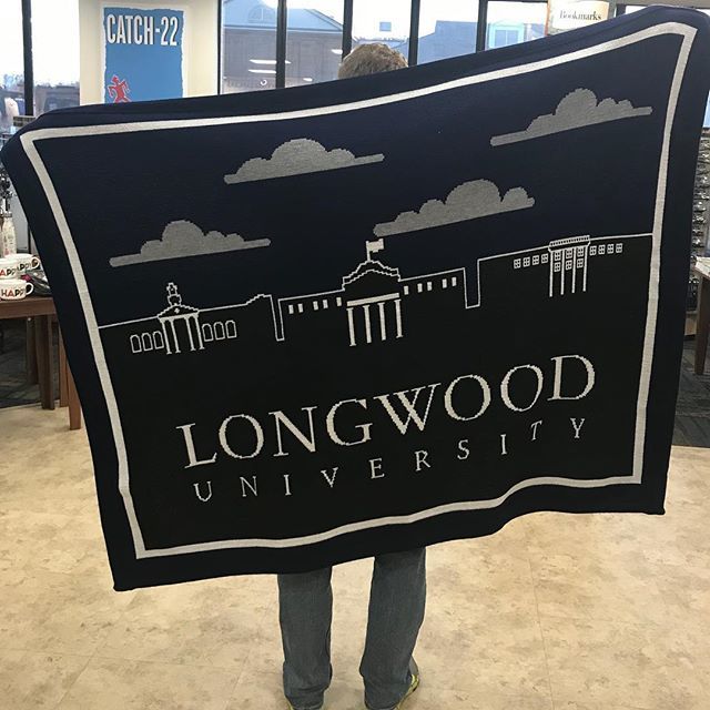 LongwoodBooks's tweet photo. Have you seen our @uscapeapparel blanket? The @longwooduniversity skyline is beutiful and unique ... and this blanket is COMFY! Get it today! #itemoftheweek #bnlongwood #longwoodlove #uscape https://t.co/FYLBepugbv https://t.co/4SWKPxKAqt