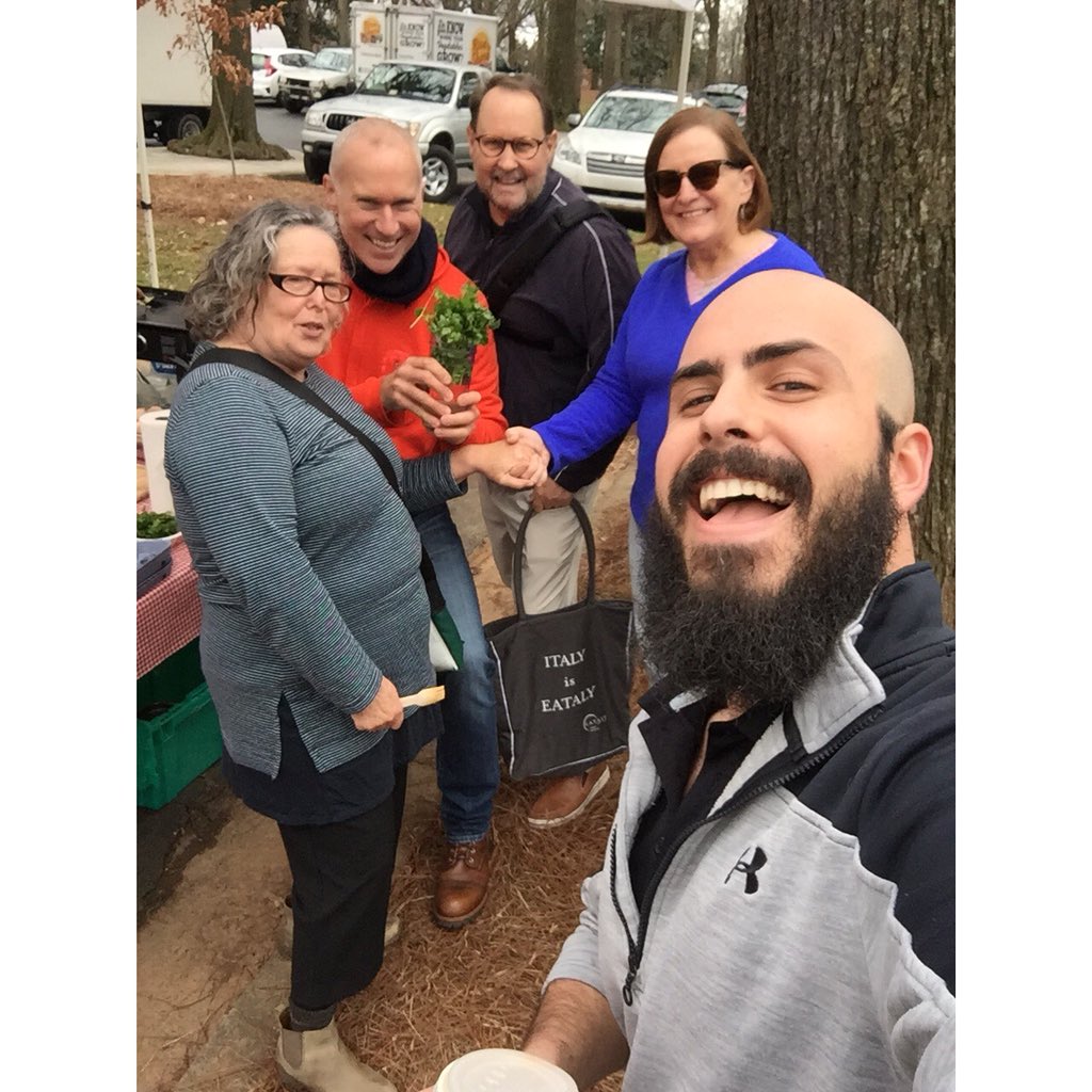 Such a fun surprise running into the one and only @dynamicdish and friends at <a href="/freedomfarmersm/">FreedomFarmersMarket</a> this morning! Perfect way to start a Saturday 🤗.
