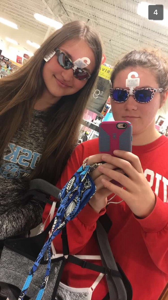 Brooklynn1326's tweet photo. Happy Birthday Liz! Thanks for being such an amazing friend throughout all these years! You never fail to surprise me with your odd stories😂 https://t.co/RMFrETTlrY