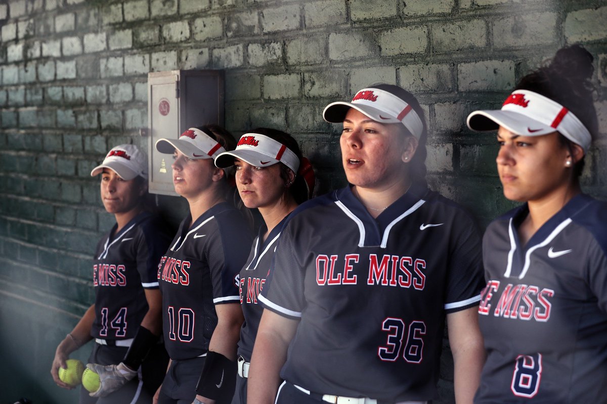 OleMissPix's tweet image. !!ONE NIGHT ONLY!!
💡💡💡💡💡💡💡💡💡💡💡
       A showdown in Mexico!
 💡💡💡💡💡💡
#15 @OleMissSoftball-#3Oregon 
💡💡💡💡💡💡💡💡💡💡💡

A @RossBjorkAD and @OleMissSports Production. Directed by @LynnetteJohnson.

Camera work by Pix and @RC_Lee12!
 💡💡💡💡💡💡💡💡💡💡