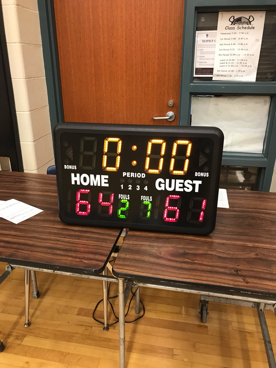 LeaksRARA's tweet photo. Matchup of the day @ClevelandSteam0 hangs on to beat @adeskondoys 64-61
@ethan_mccoy30 24 pts https://t.co/e9tKe6jpPa