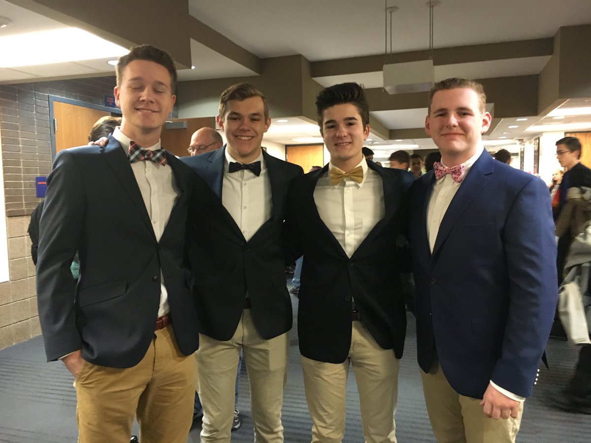 ONWChoir's tweet photo. Congratulations to our 4 GOLD MEDAL winners today at Harmony Explosion!  So much talent in these students! https://t.co/TOPvPsiYHQ
