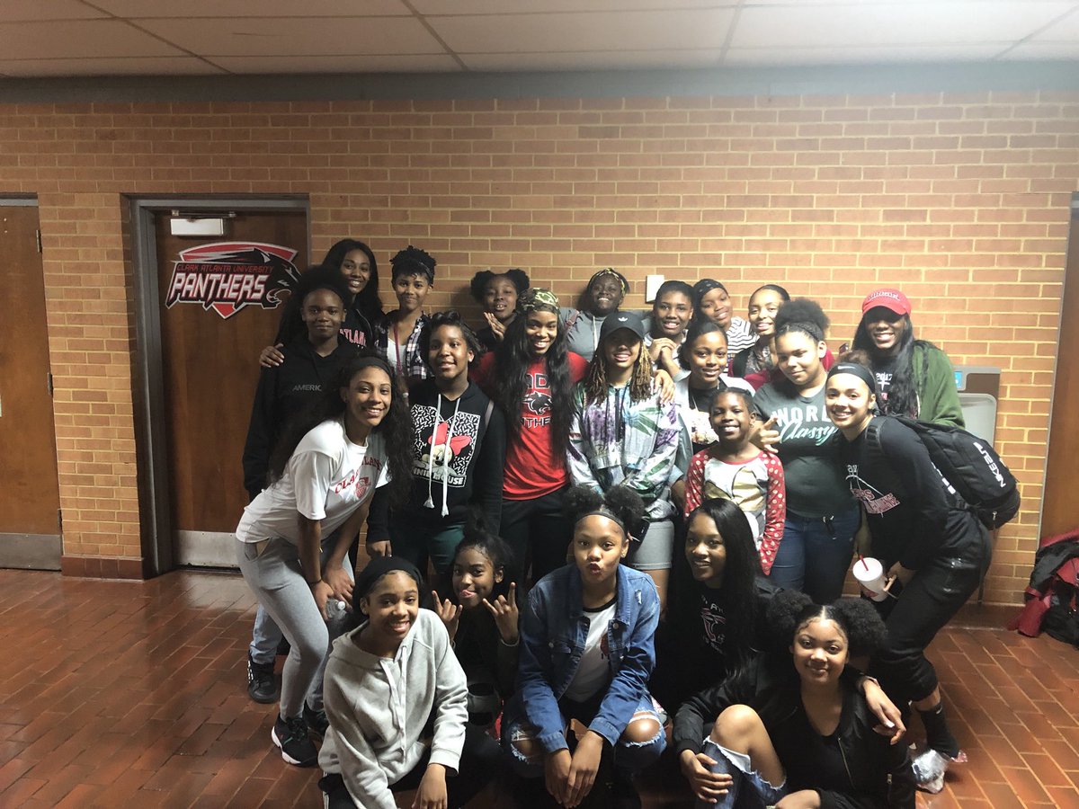 Lady Wolverines meet Lady Panthers. #CollegeExposure #ScholarAthletes thanks to the @CAU Lady panthers for the hospitality @WoodlandVoice @jasonjstamper