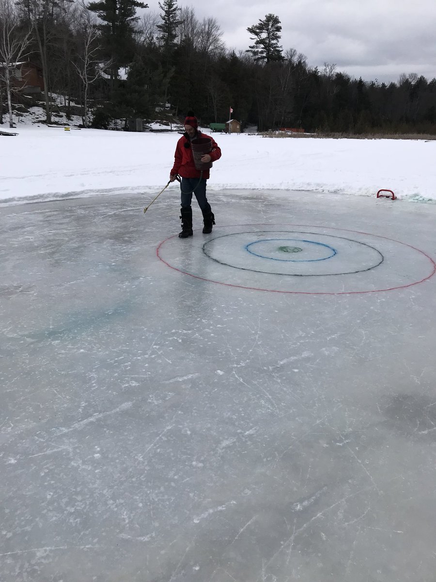 Coreman17's tweet image. My crazy brother in law pebbling the lake!!