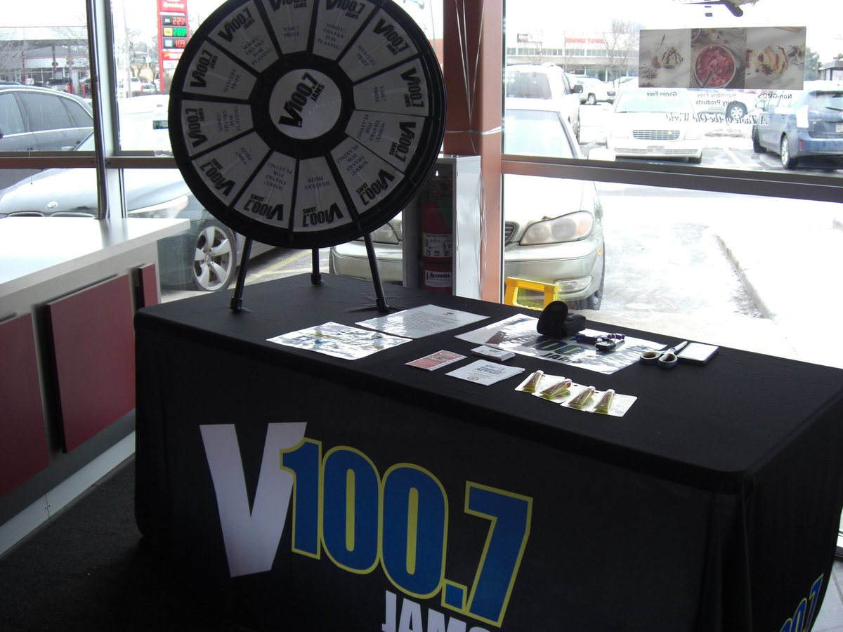 V1007's tweet photo. Love to ALL our V100.7 listeners and Munchies customers who came to see Reggie and spin the wheel for some prizes & tickets to Black Panther and the Valentine’s Weekend Laugh-A-Thon tonight! Check out Munchies Frozen Custard-8333 W. Appleton Ave for GREAT food and people!!
#V1007 https://t.co/phWvpg7NYU