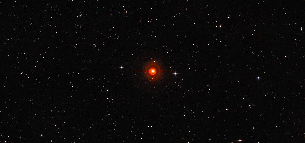 coreyspowell's tweet photo. A red dot in the sky hides a dramatic story about how stars die &amp; are reborn. This Q&amp;A reveals how astronomers learn to see deeper truths. https://t.co/9ZnVWiCwjb https://t.co/GPeX1kPWFw