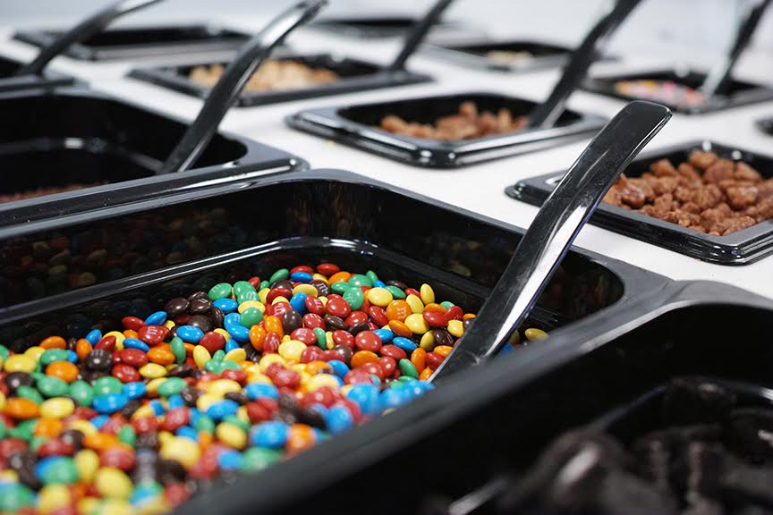 CarvelIceCream's tweet photo. Favorite sundae topping_________  GO! 🍨 https://t.co/vXLFkHQuvd