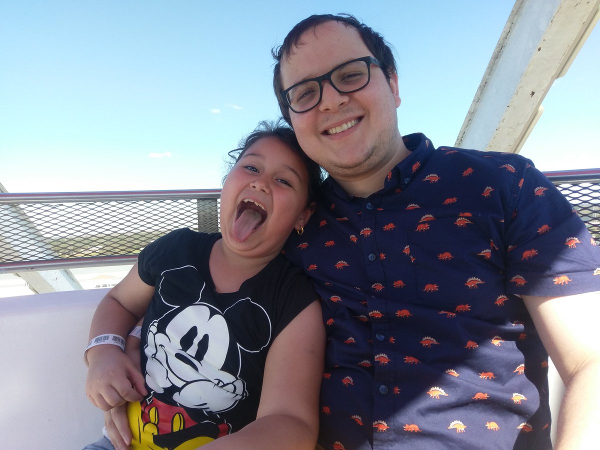 GCMagnus's tweet image. Took my girls out to the fair :)