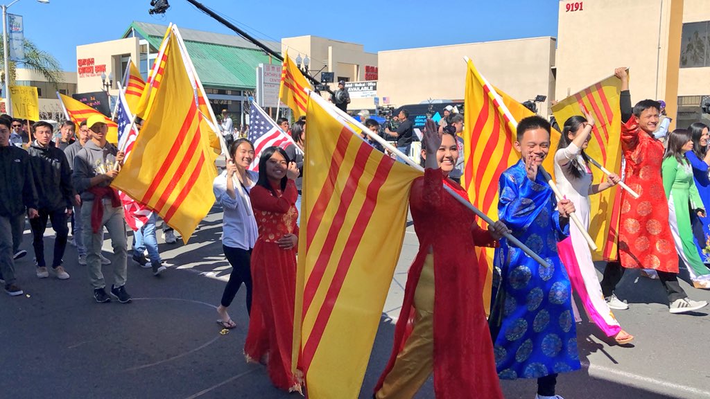 Tet Parade OC tweet media
